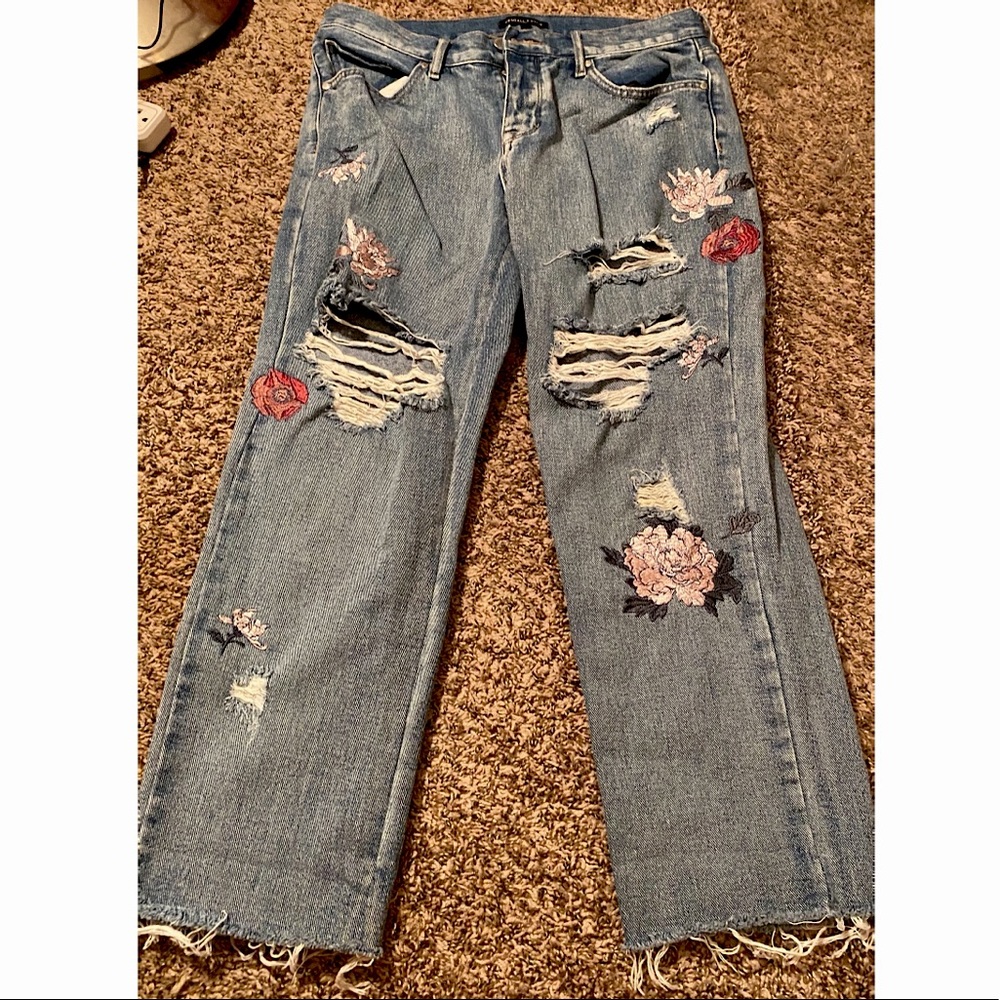 Kendall & Kylie floral embroidered jeans